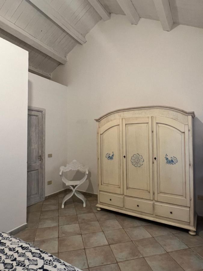Appartamento Il Caracolo A Cala Francese ลามัดดาเลนา ภายนอก รูปภาพ