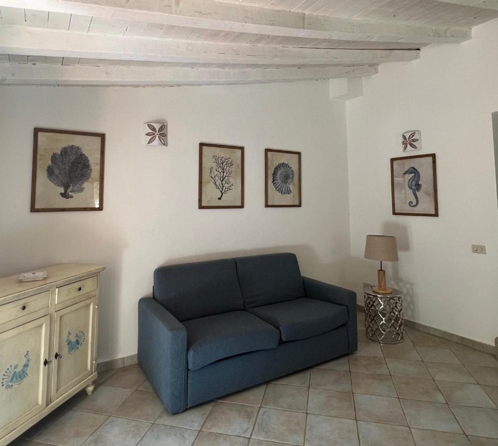 Appartamento Il Caracolo A Cala Francese ลามัดดาเลนา ภายนอก รูปภาพ